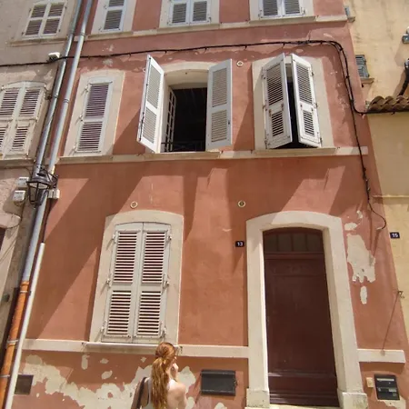 Apartamento House In Sainte-maxime With Private Big Terrace And Only A 1-minute Walk To The Beach, Domaine L'oiseau Bleu